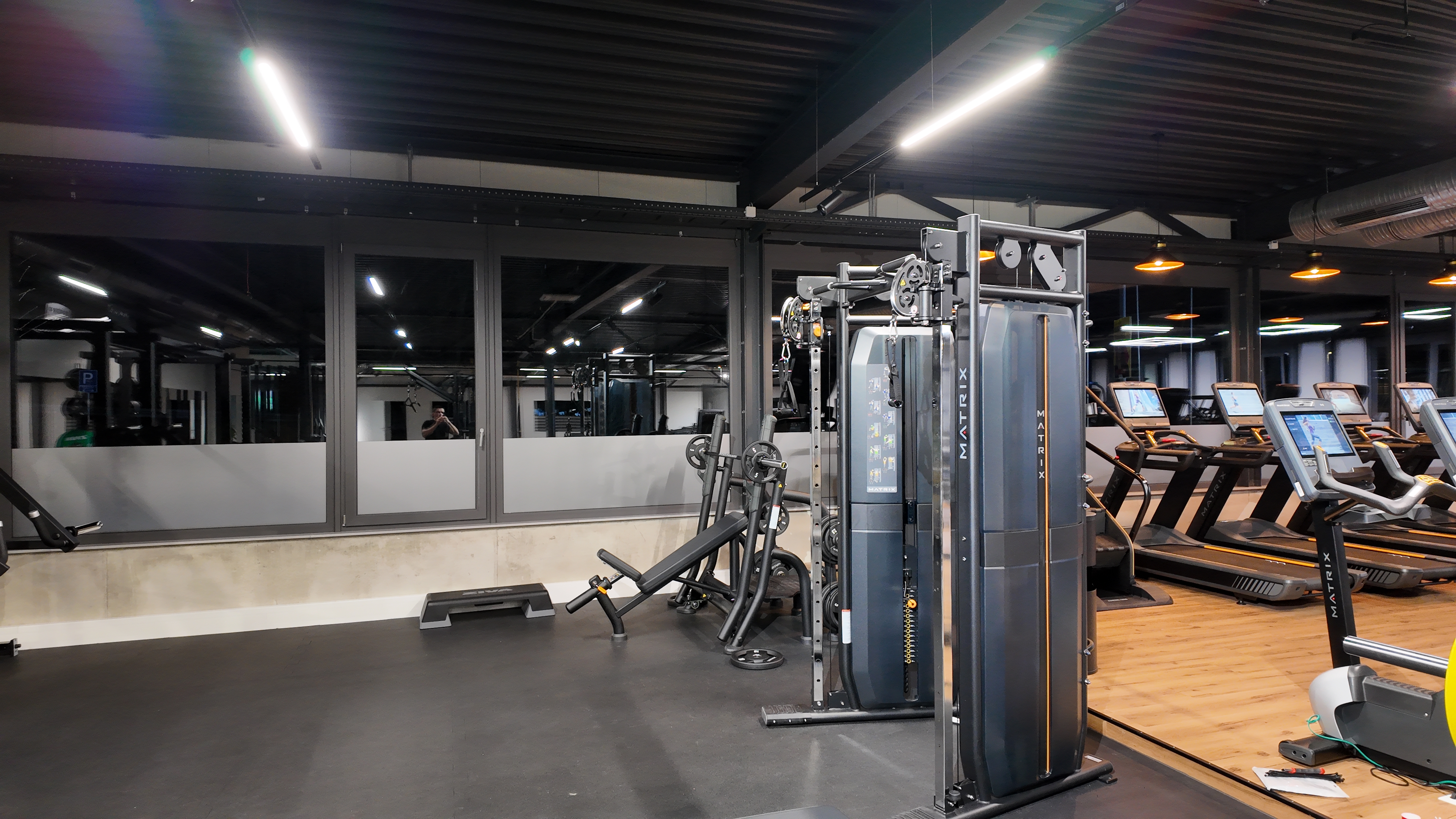 Functional- und Kraftbereich im JonFit Studio